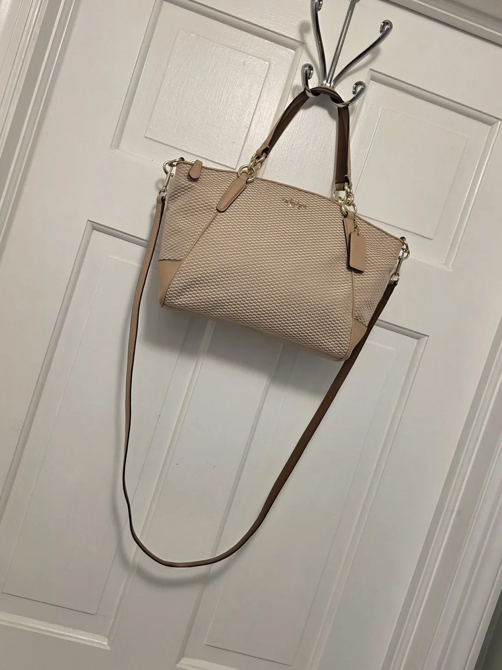 EC Coach Kelsey Beige Jacquard Print Satchel/Crossbody Bag F57244